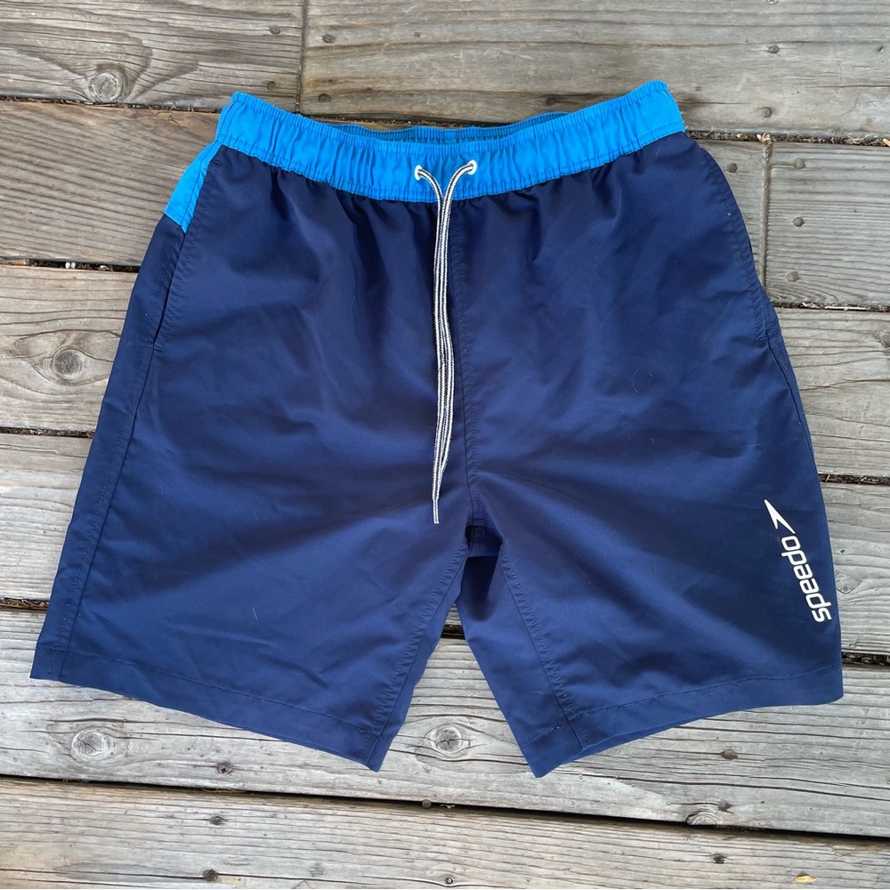 Speedo men’s size large swim shorts/ swim trunks blue